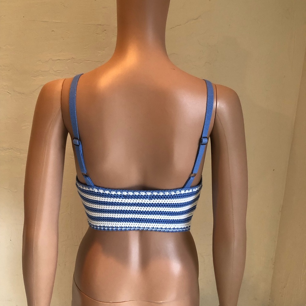 Hollister Blue/White Striped Crochet Knitted Crop Top Shirt Women’s Size S - Picture 2 of 16